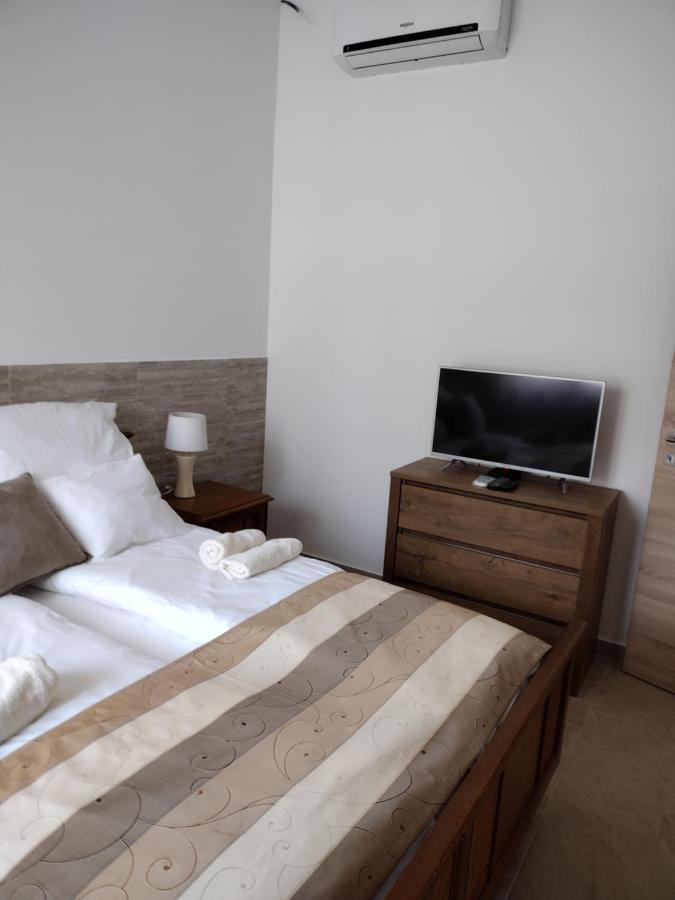 Tandem Apartman Kapolnasnyek Екстериор снимка