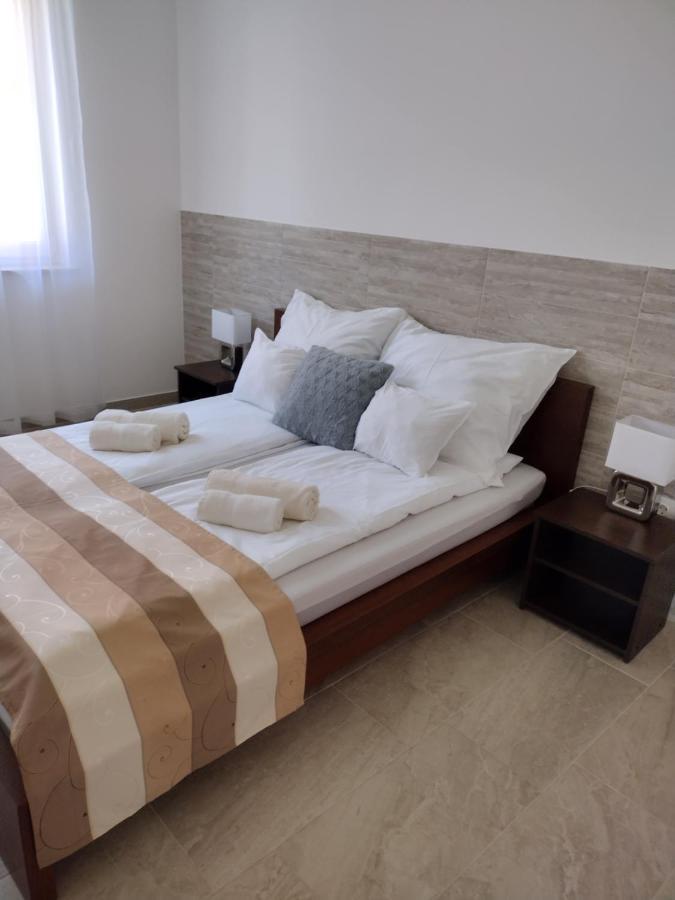 Tandem Apartman Kapolnasnyek Екстериор снимка